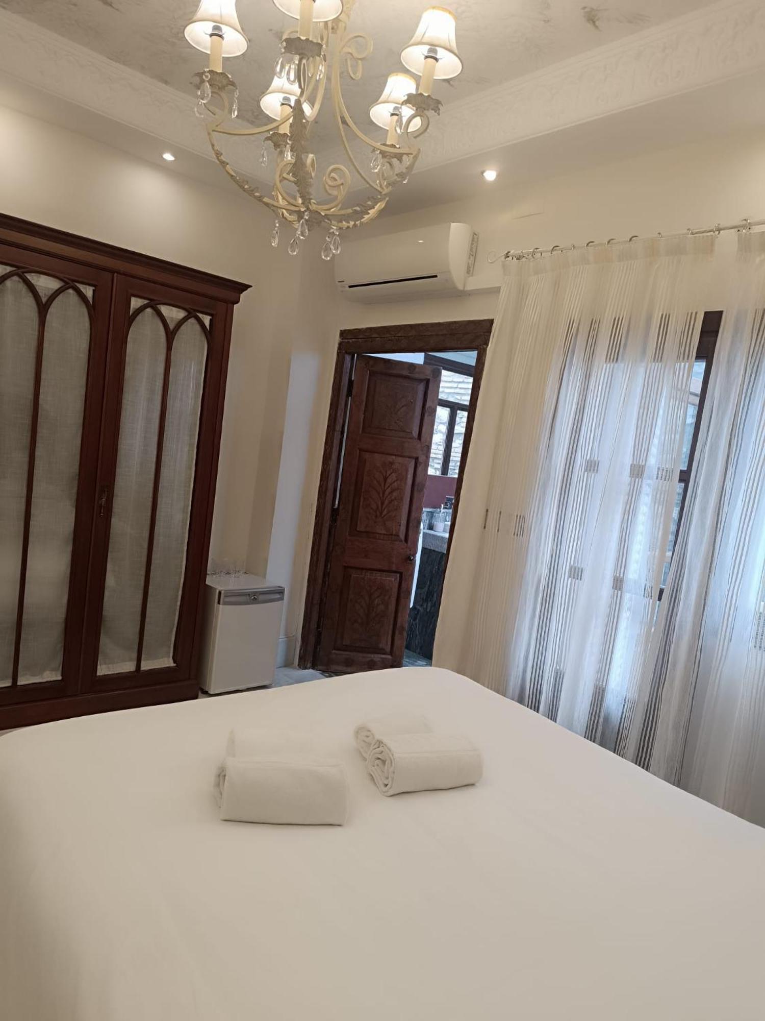 Suite Comares Granada Esterno foto